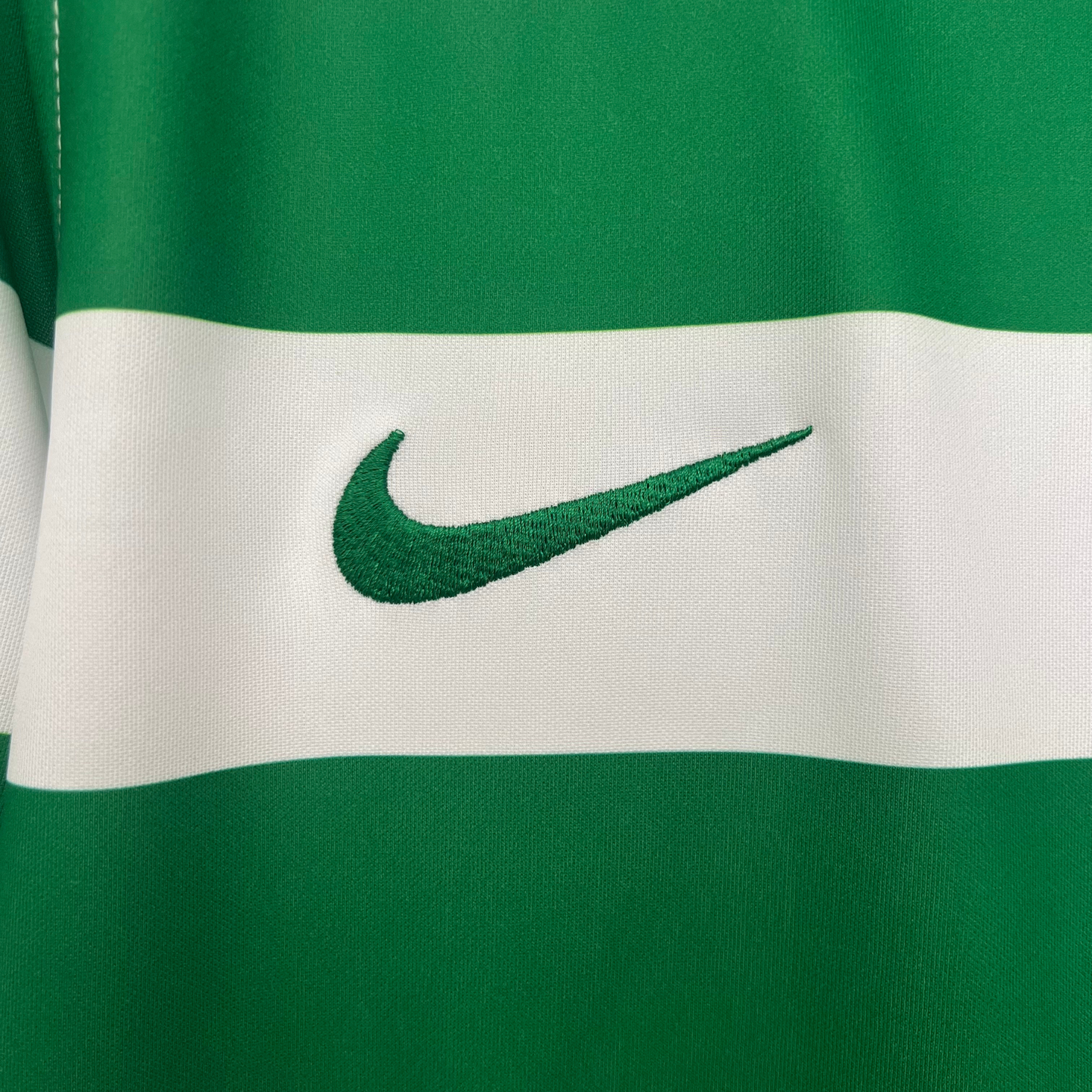 Camiseta local del Sporting CP 25/26, versión para aficionados