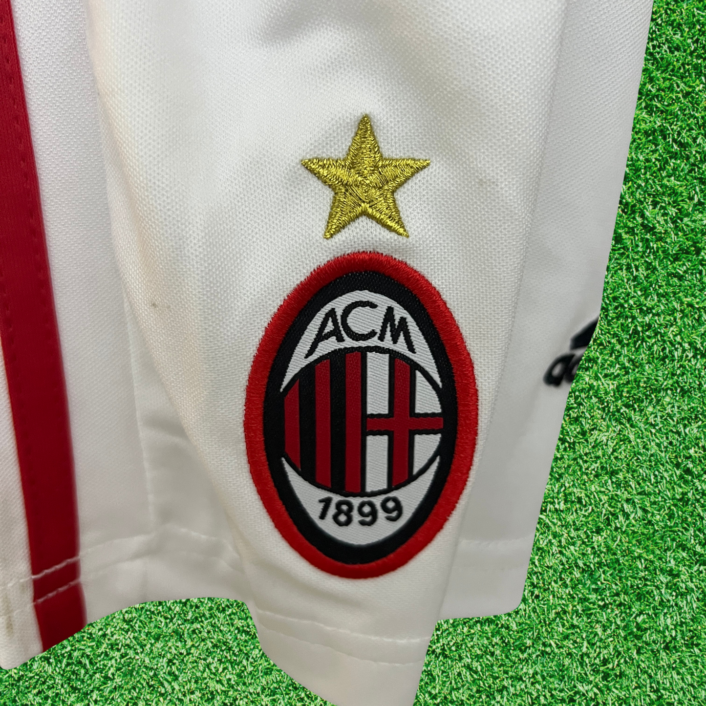 Kit AC Milan I 98/99 Infantil