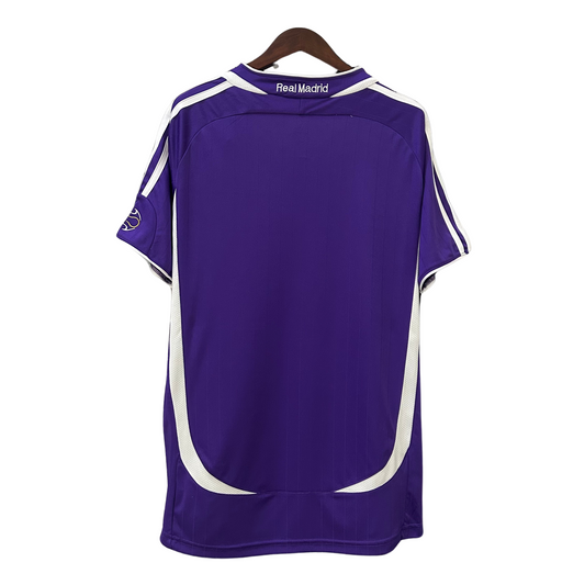 Camiseta retro de la tercera equipación del Real Madrid 06/07