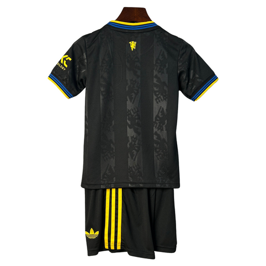 Kit infantil del Manchester United III 25/26