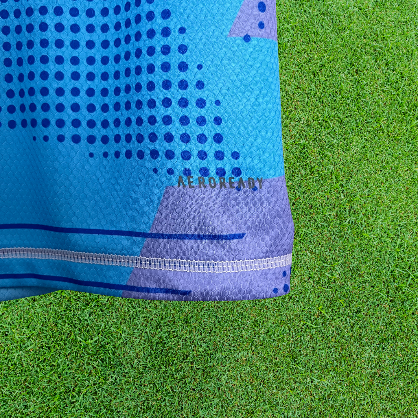 Camiseta de portero del Real Madrid 24/25 versión aficionado