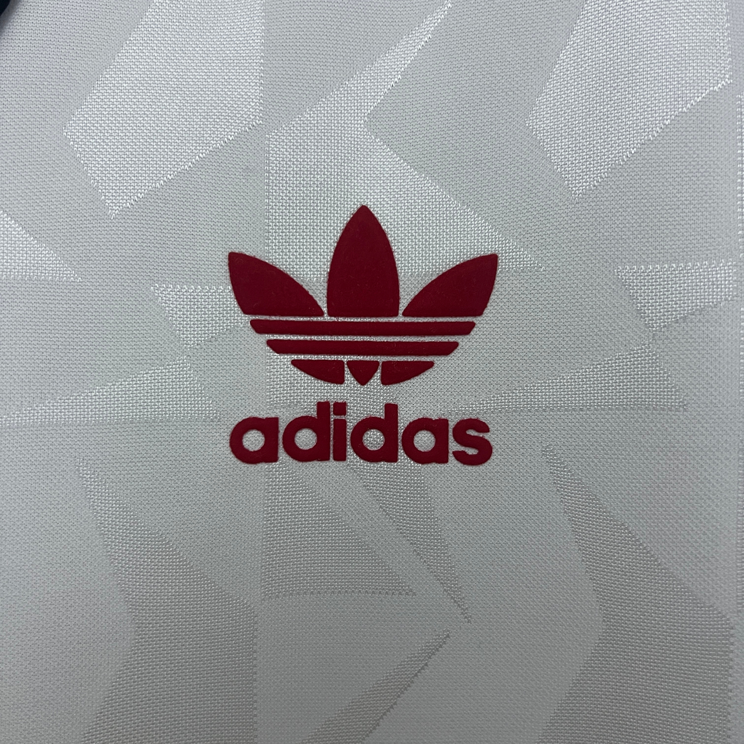 Camiseta retro de visitante del Manchester United 1991 