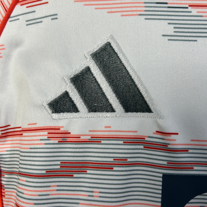 Kit Bayern Munich II 25/26 Infantil