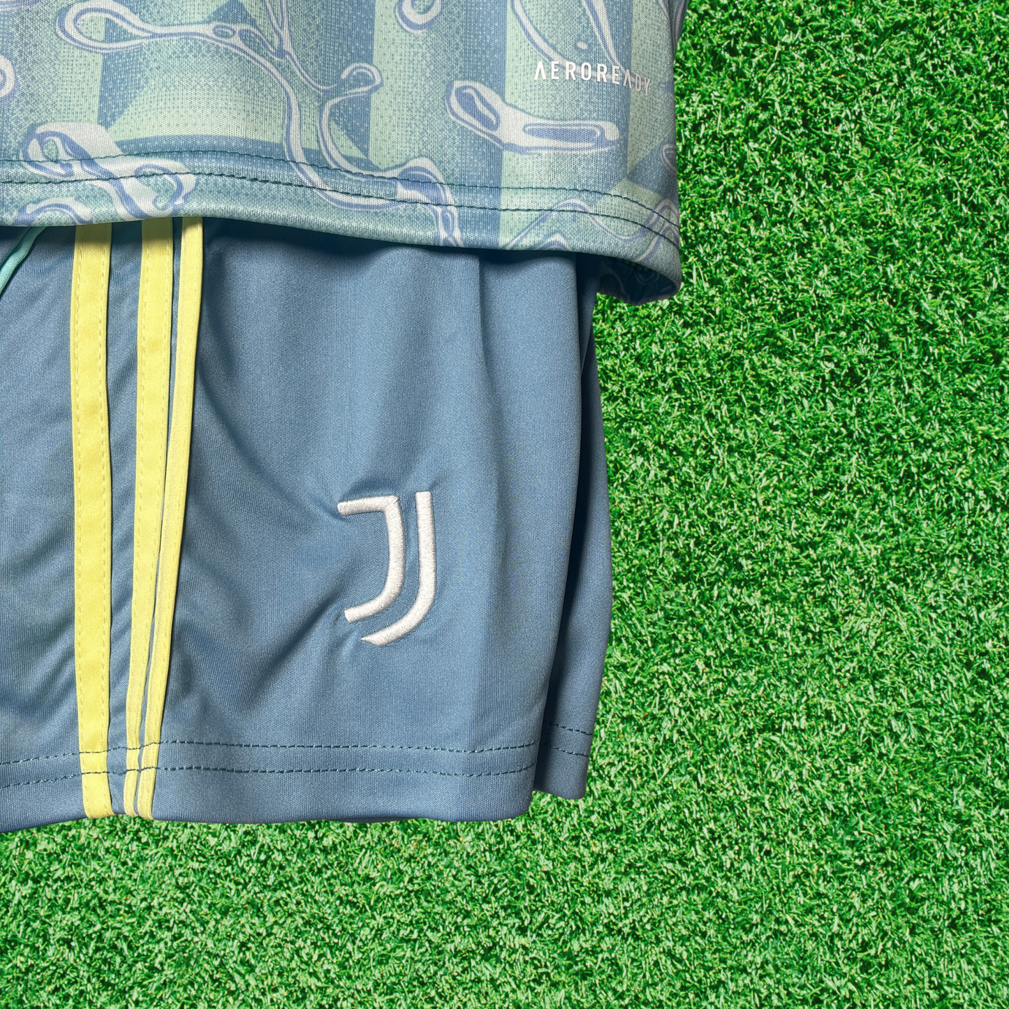 Juventus II 25/26 Children's Kit