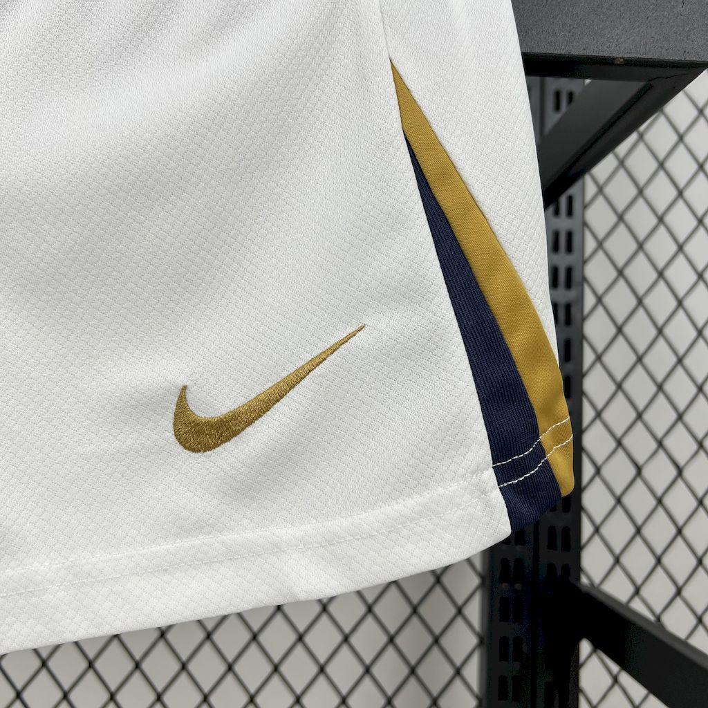 Kit de local para niños Pumas UNAM 2025/26 