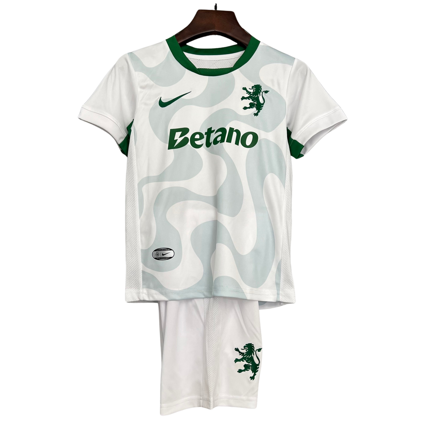 Kit infantil Sporting CP II 25/26 