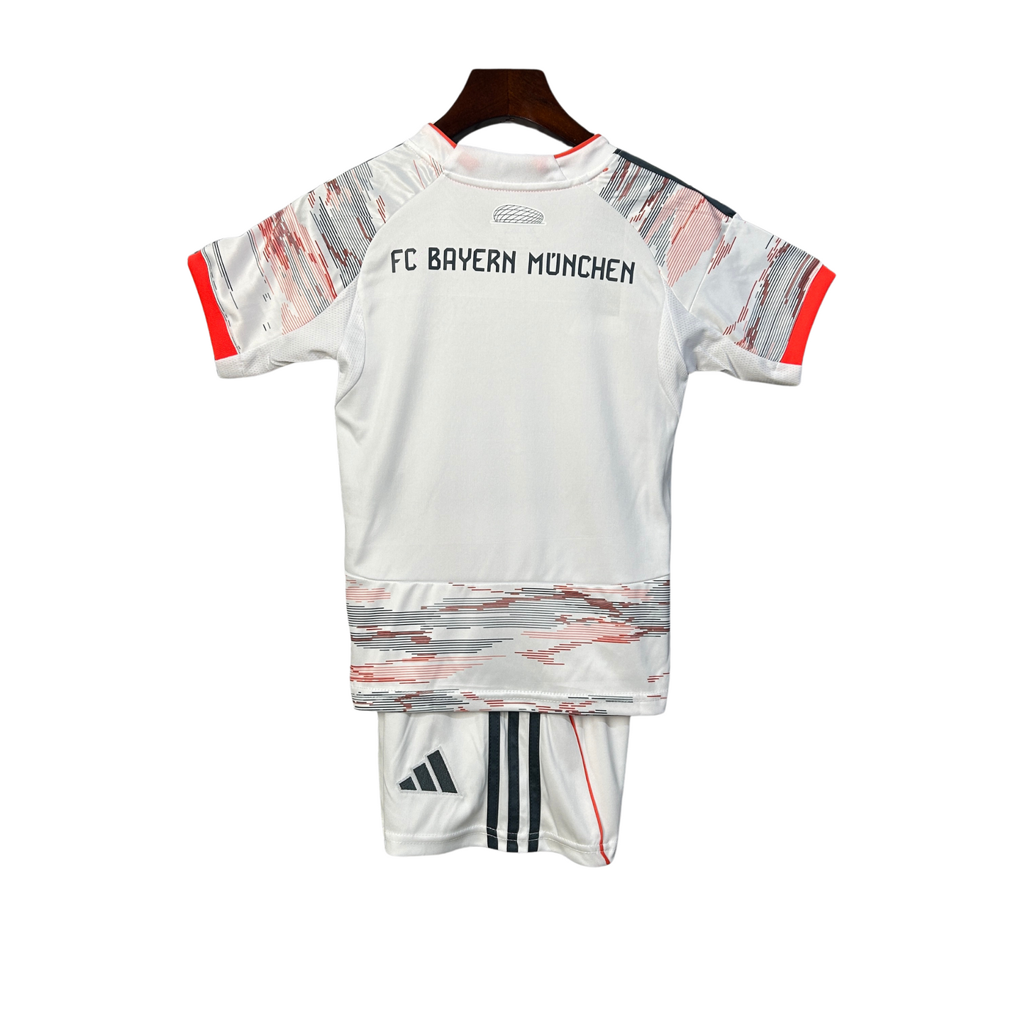 Kit Bayern Munich II 25/26 Infantil