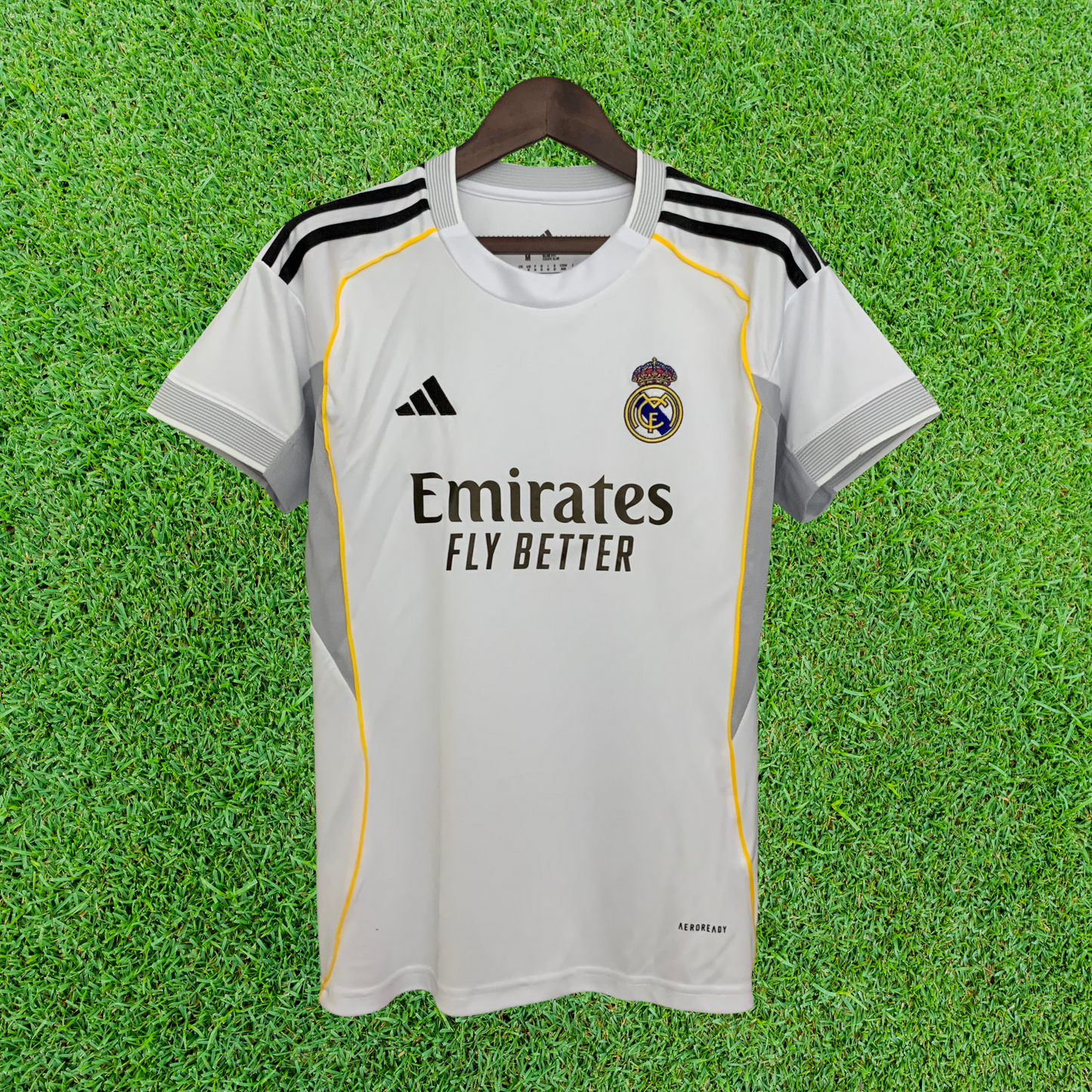 Camiseta local del Real Madrid 25/26, versión para aficionados para mujer 