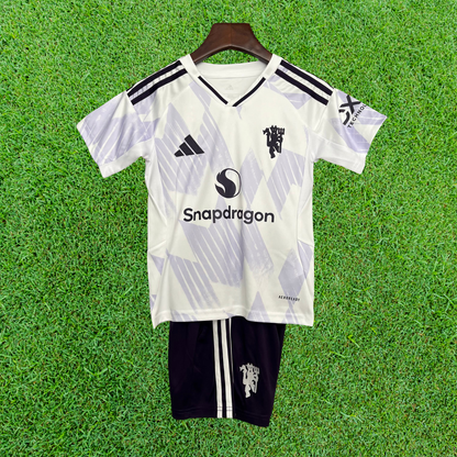 Kit Manchester United II 25/26 Infantil