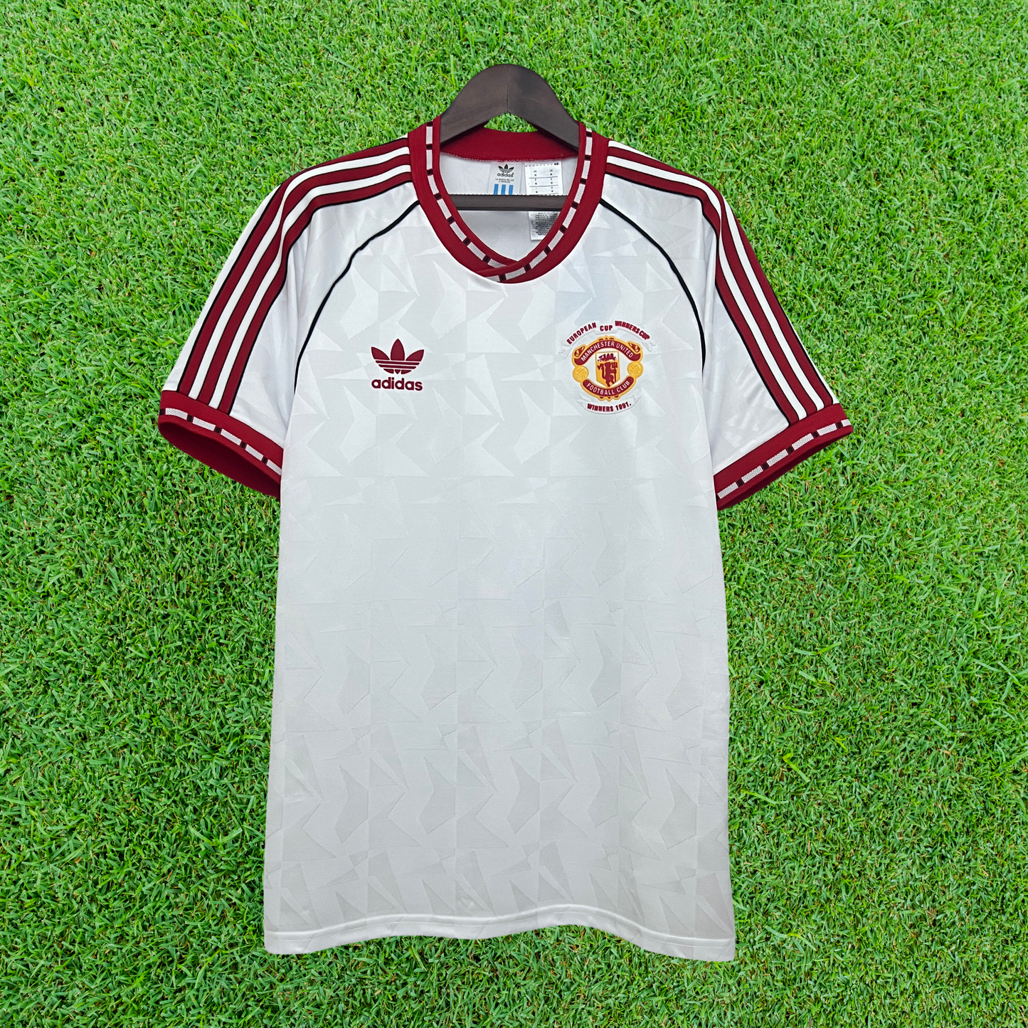 Camiseta retro de visitante del Manchester United 1991 