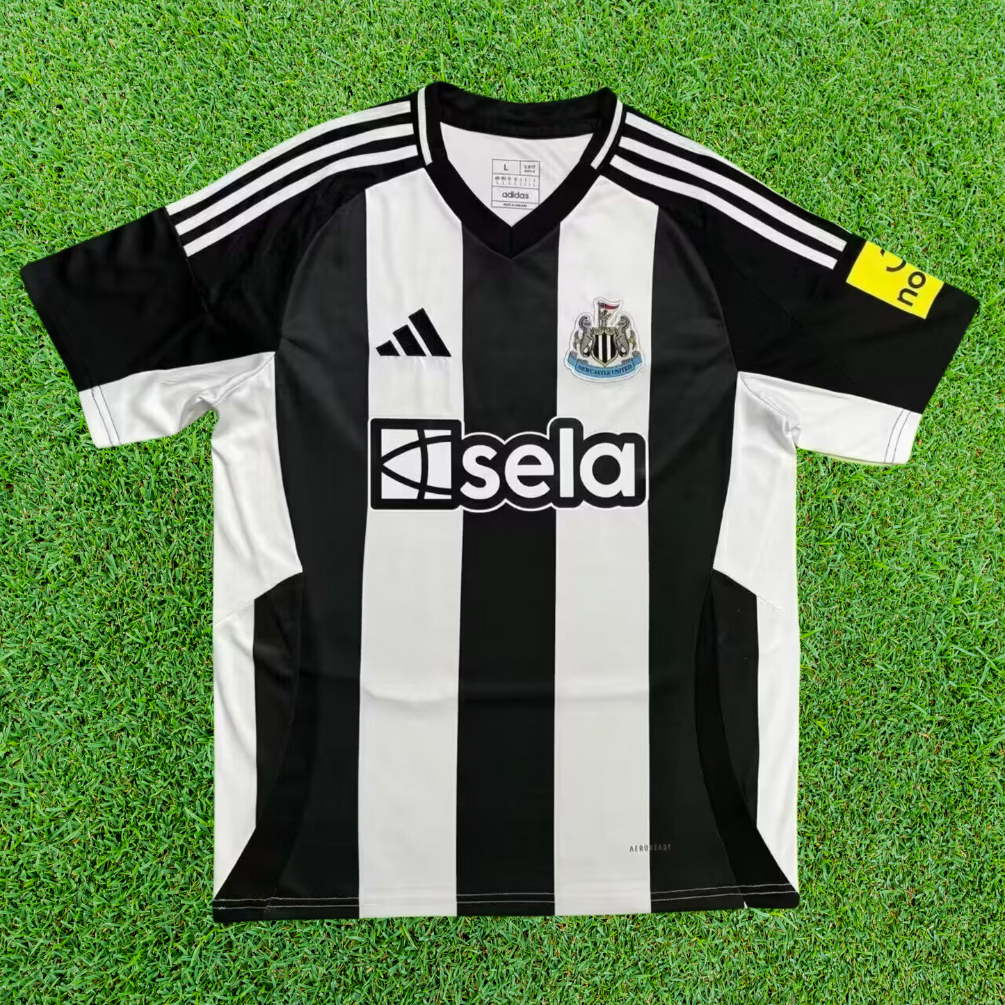 Newcastle United Home Shirt 24/25 Fan Version