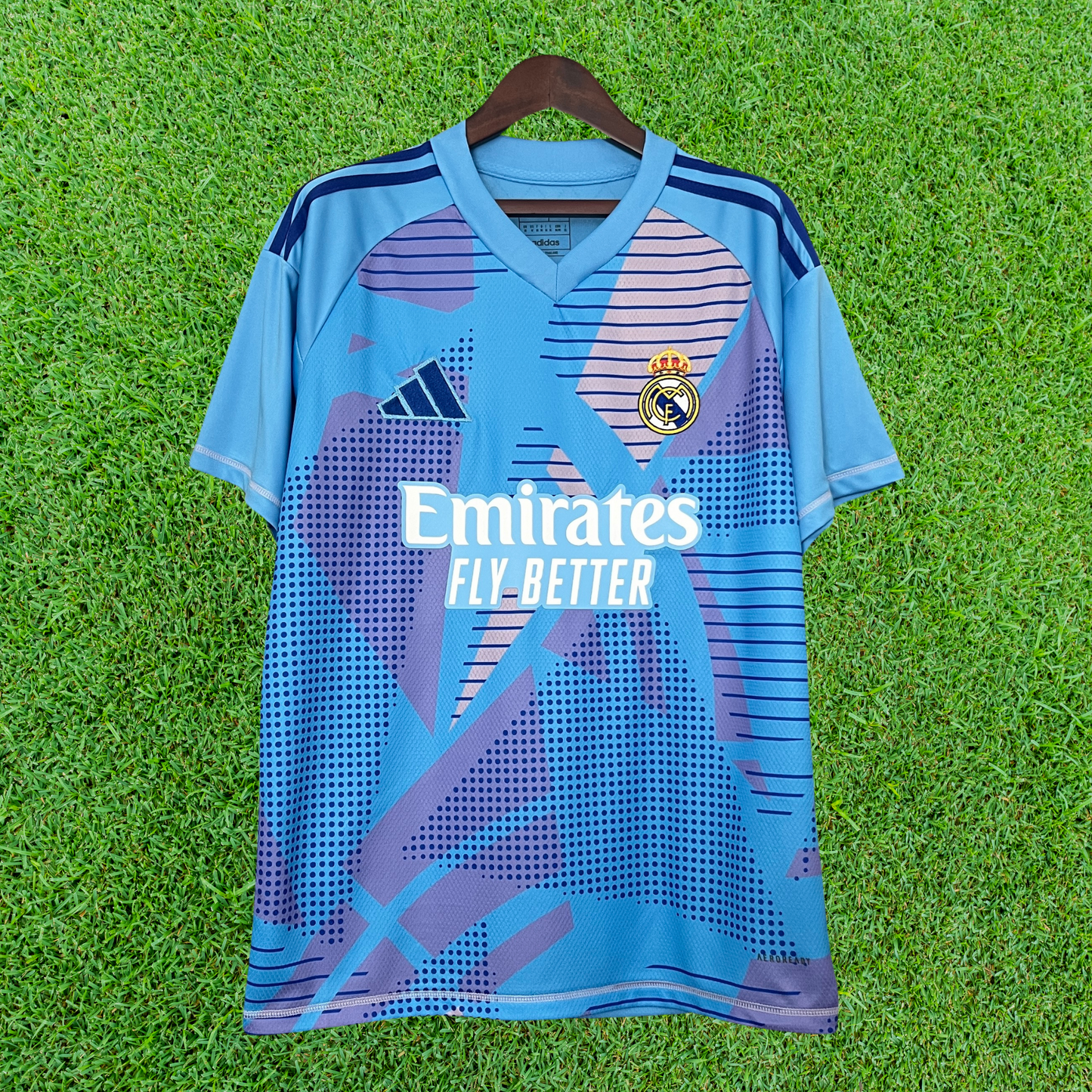 Real Madrid Goalkeeper Jersey 24/25 Fan Version