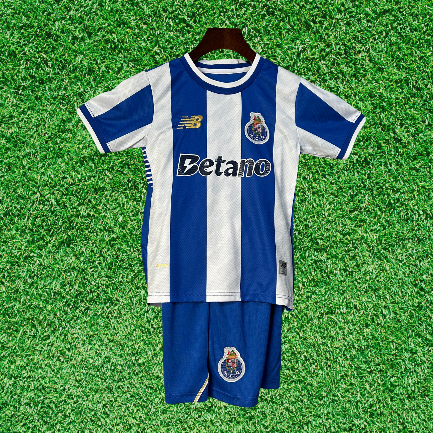 Kit local del FC Porto 25/26 para niños 
