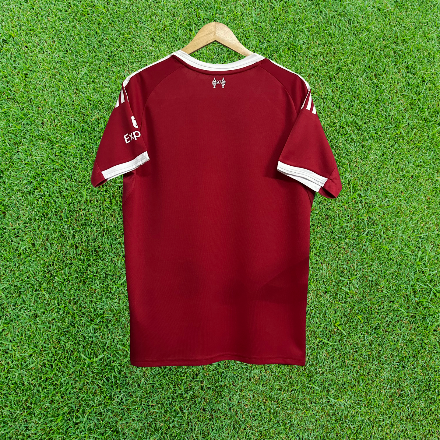 Camiseta local del Liverpool FC 25/26, versión para aficionados 