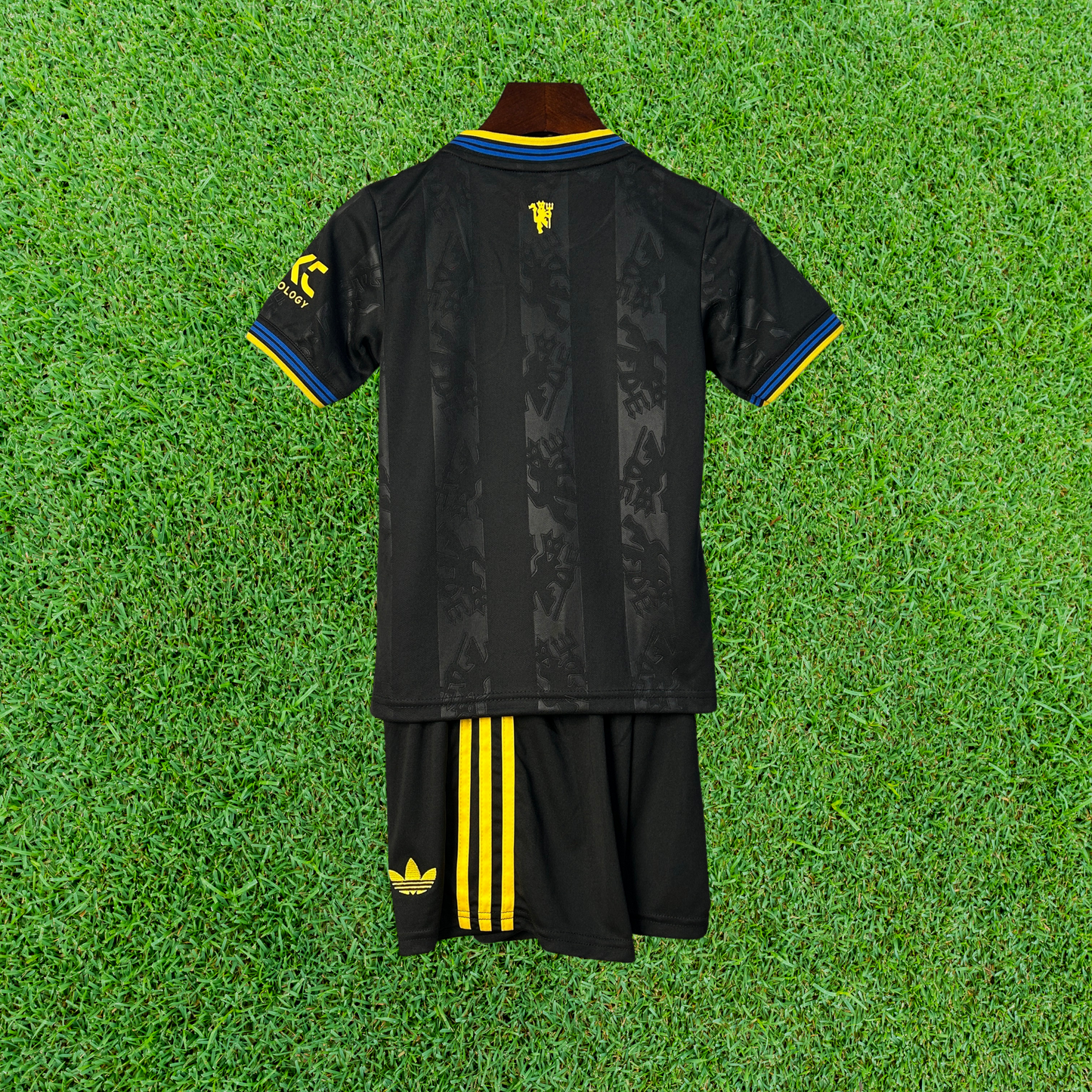 Kit infantil del Manchester United III 25/26 