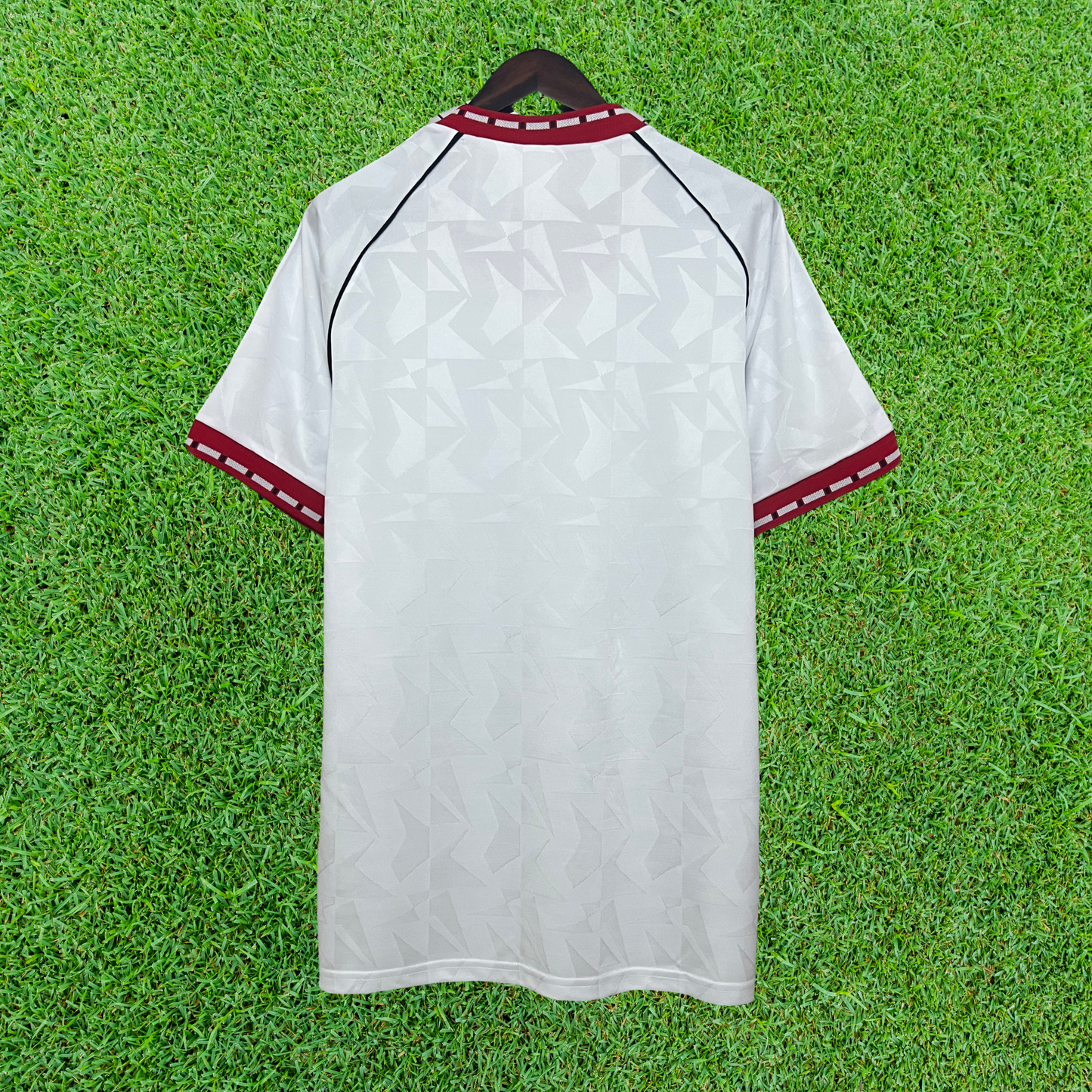 Camiseta retro de visitante del Manchester United 1991 