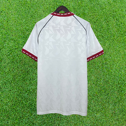 Camiseta retro de visitante del Manchester United 1991 