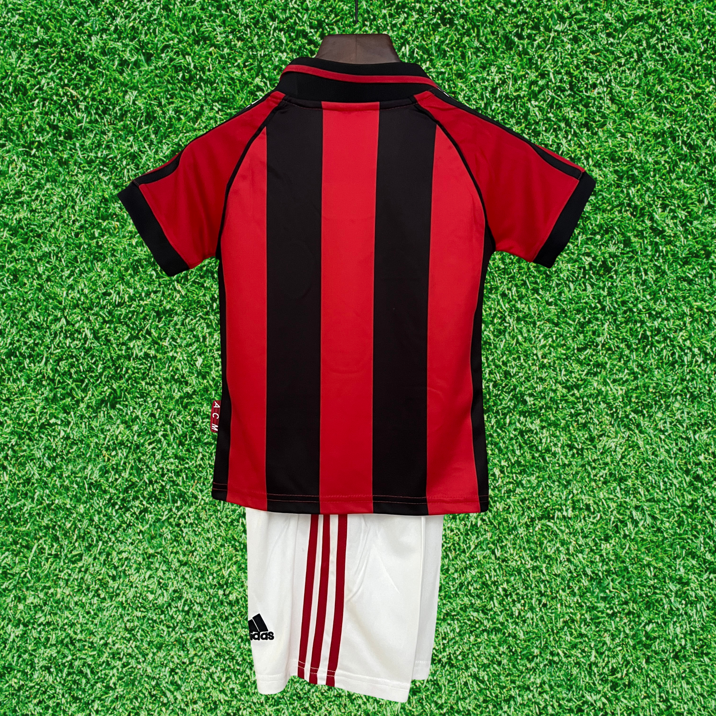Kit AC Milan I 98/99 Infantil