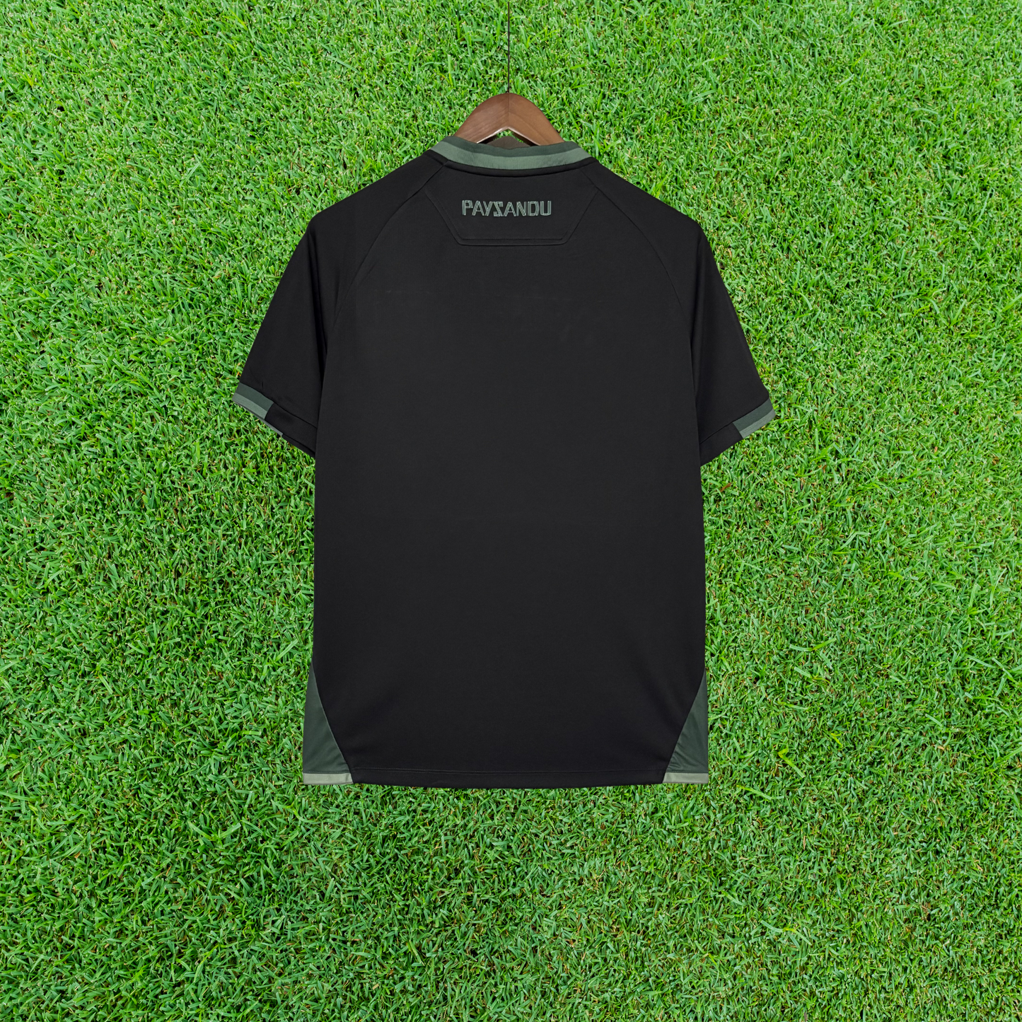 Camiseta negra de Paysandú 25/26 versión para aficionados 