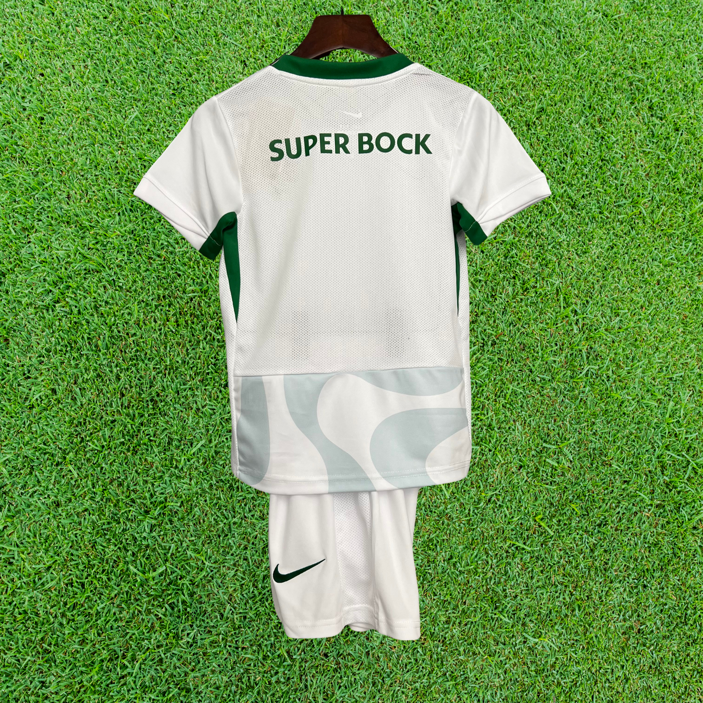 Kit infantil Sporting CP II 25/26 
