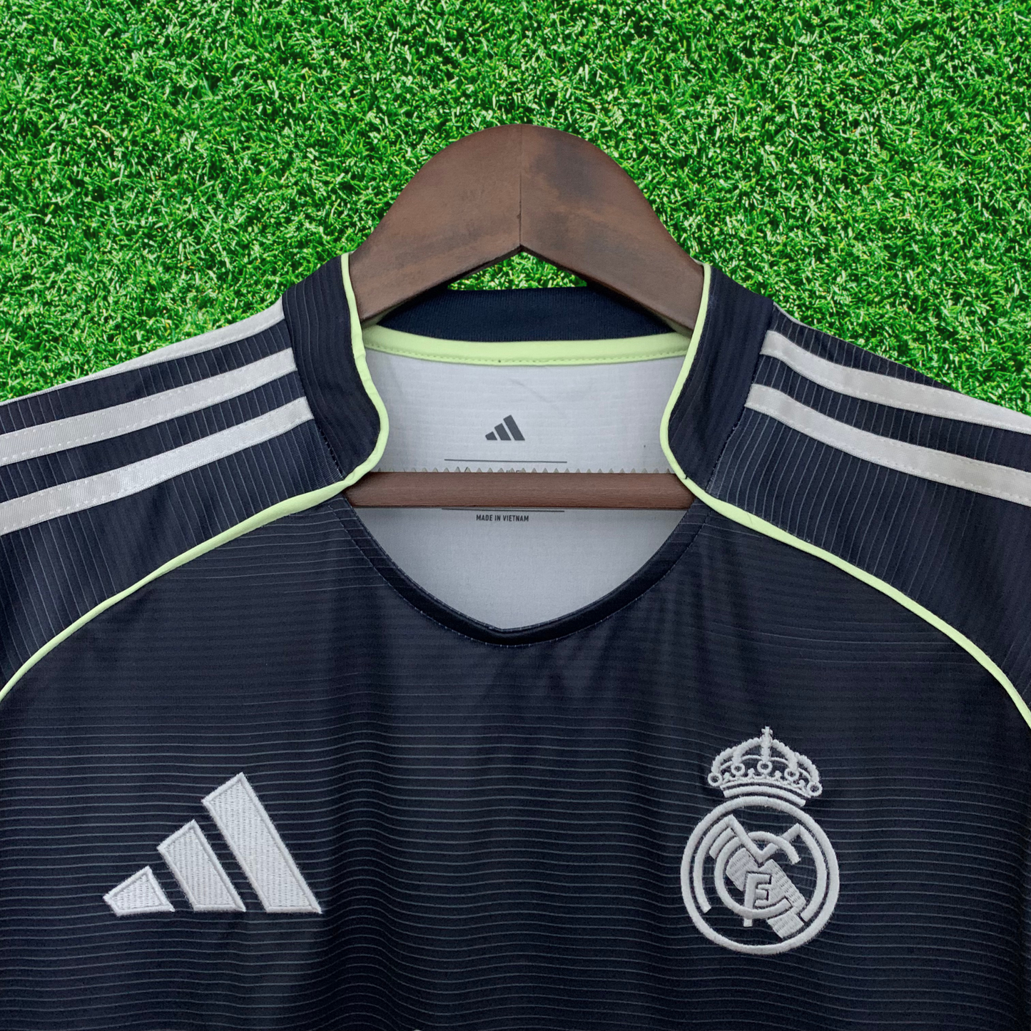 Real Madrid Away Jersey 25/26 Fan Version