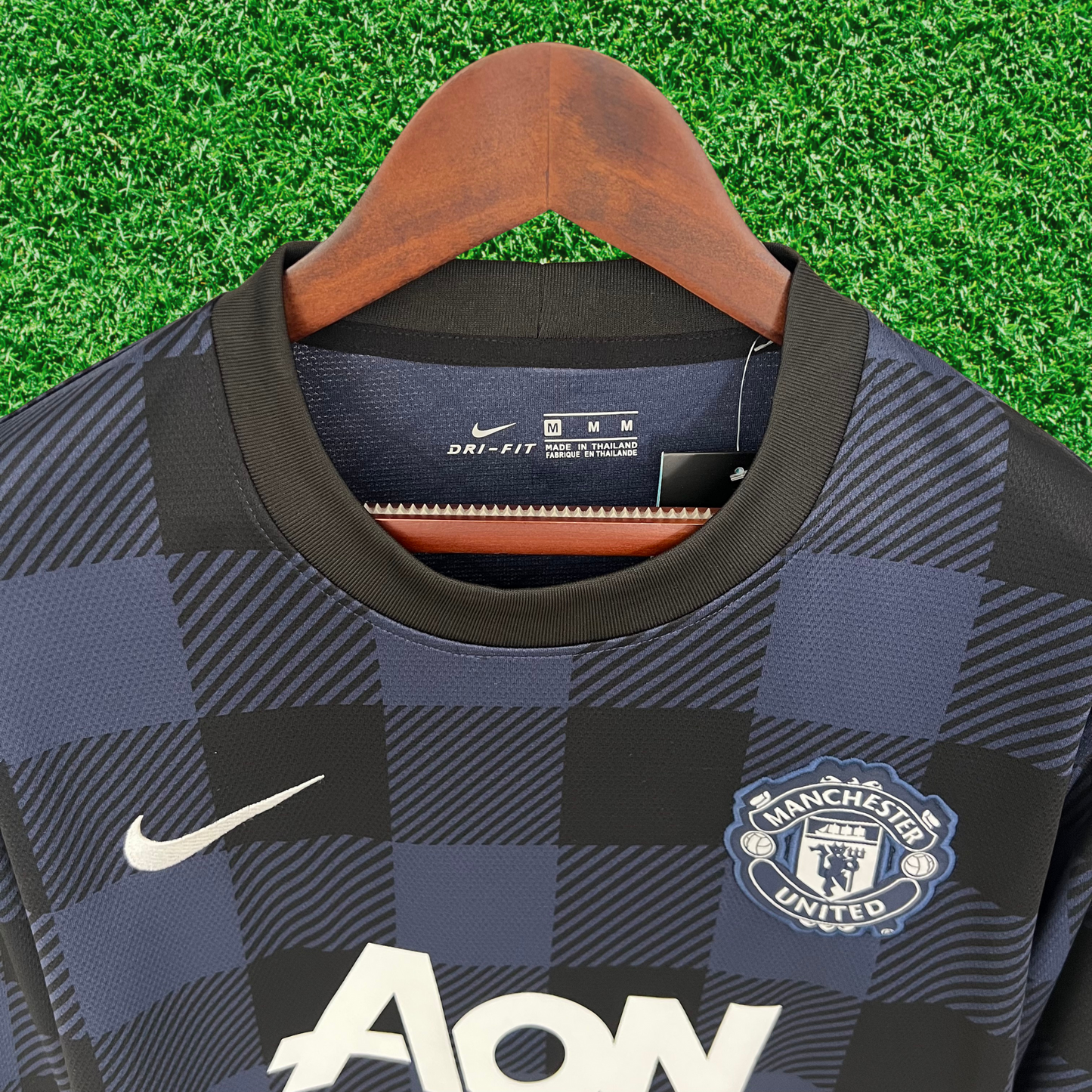 Camiseta de visitante del Manchester United 13/14 retro de manga larga