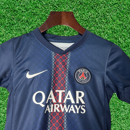 Kit infantil del Paris Saint-Germain FC (PSG) I 25/26 