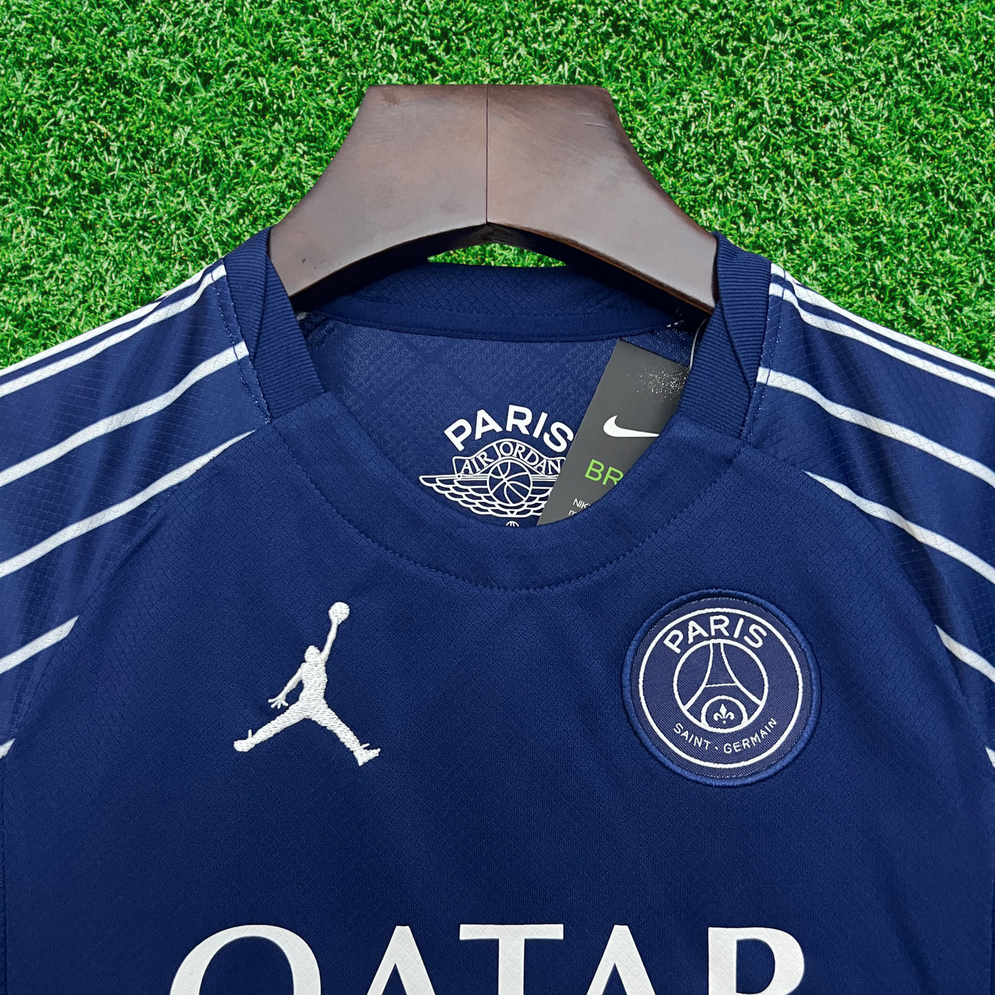 Kit infantil del Paris Saint-Germain FC (PSG) IIII 24/25 