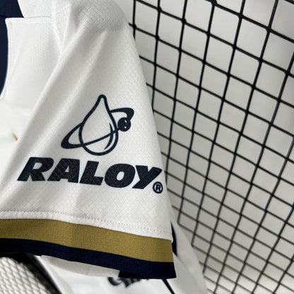 Kit de local para niños Pumas UNAM 2025/26 