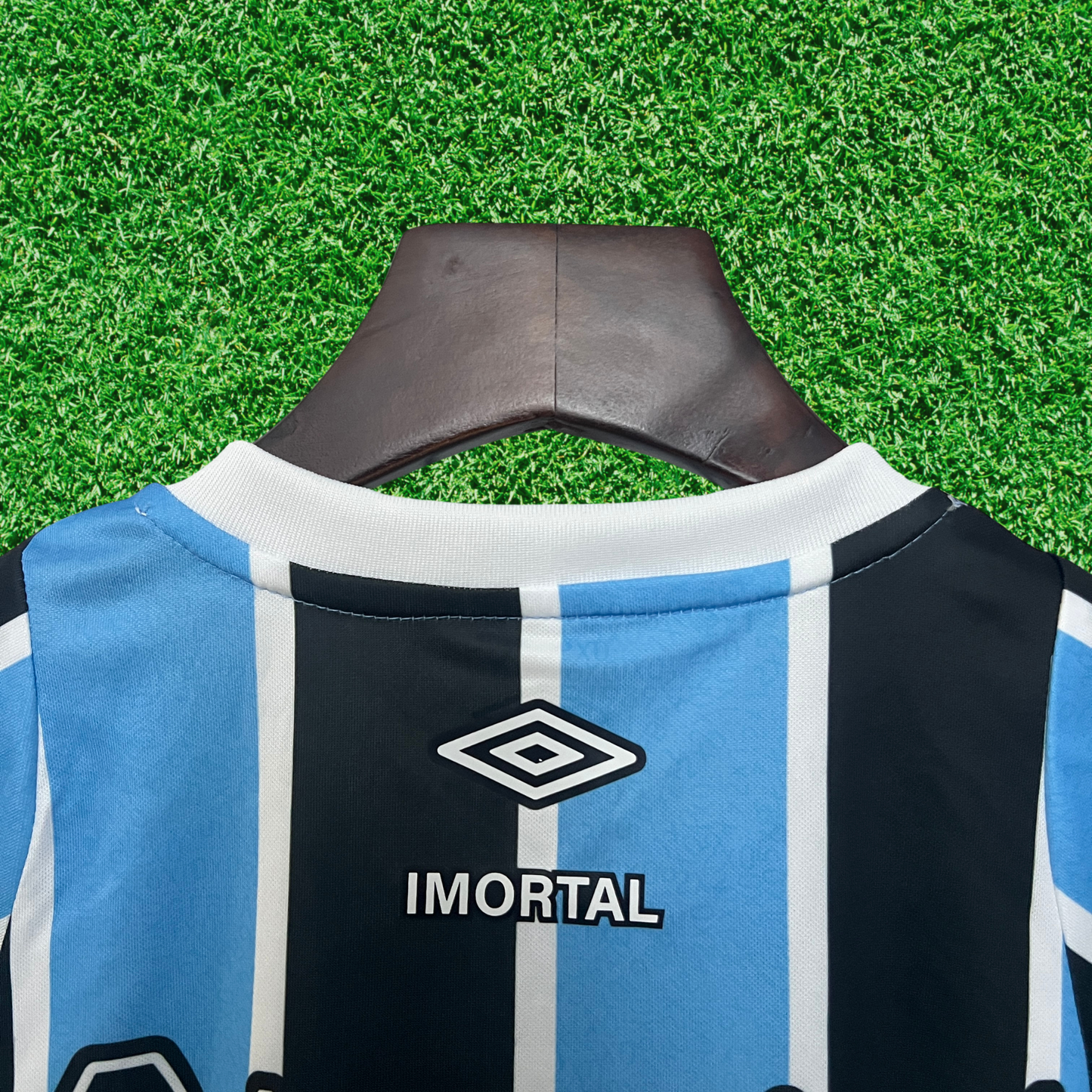 Kit local del Grêmio 24/25 para niños 