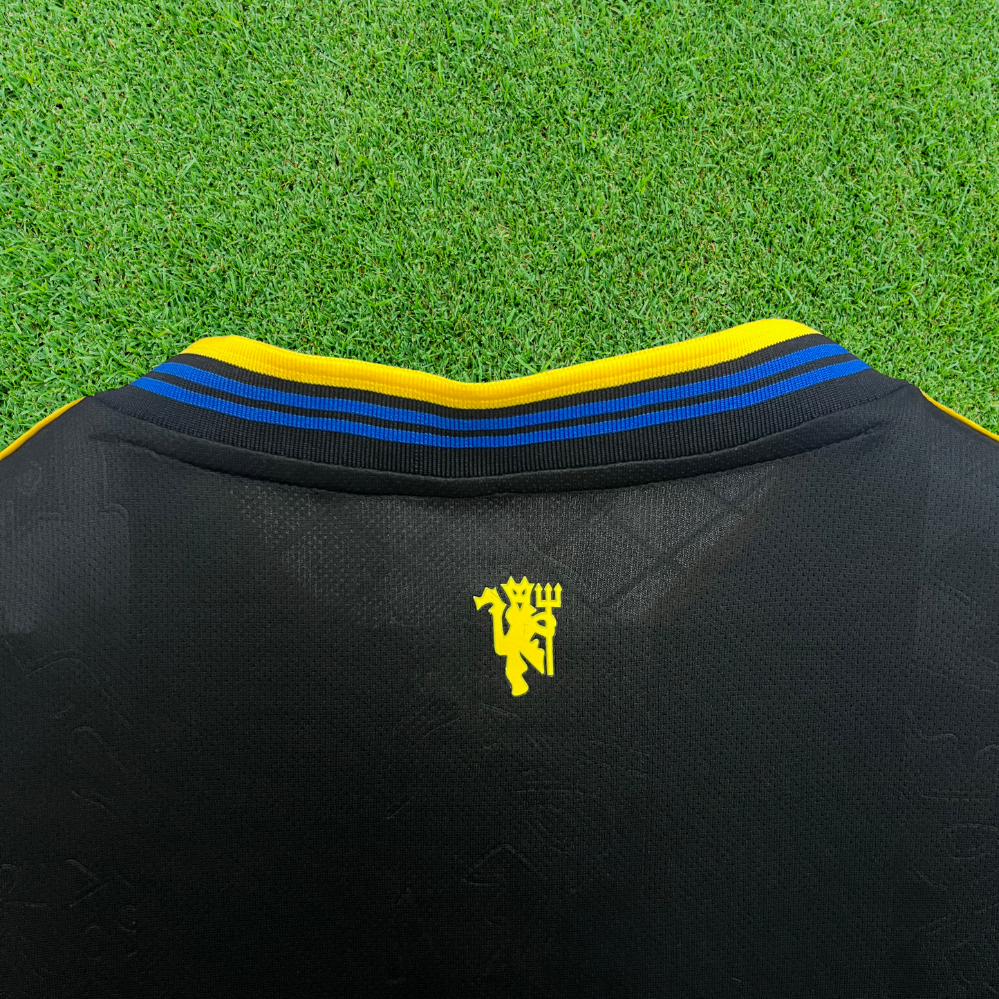 Camiseta de la tercera equipación del Manchester United 25/26, versión para aficionados 