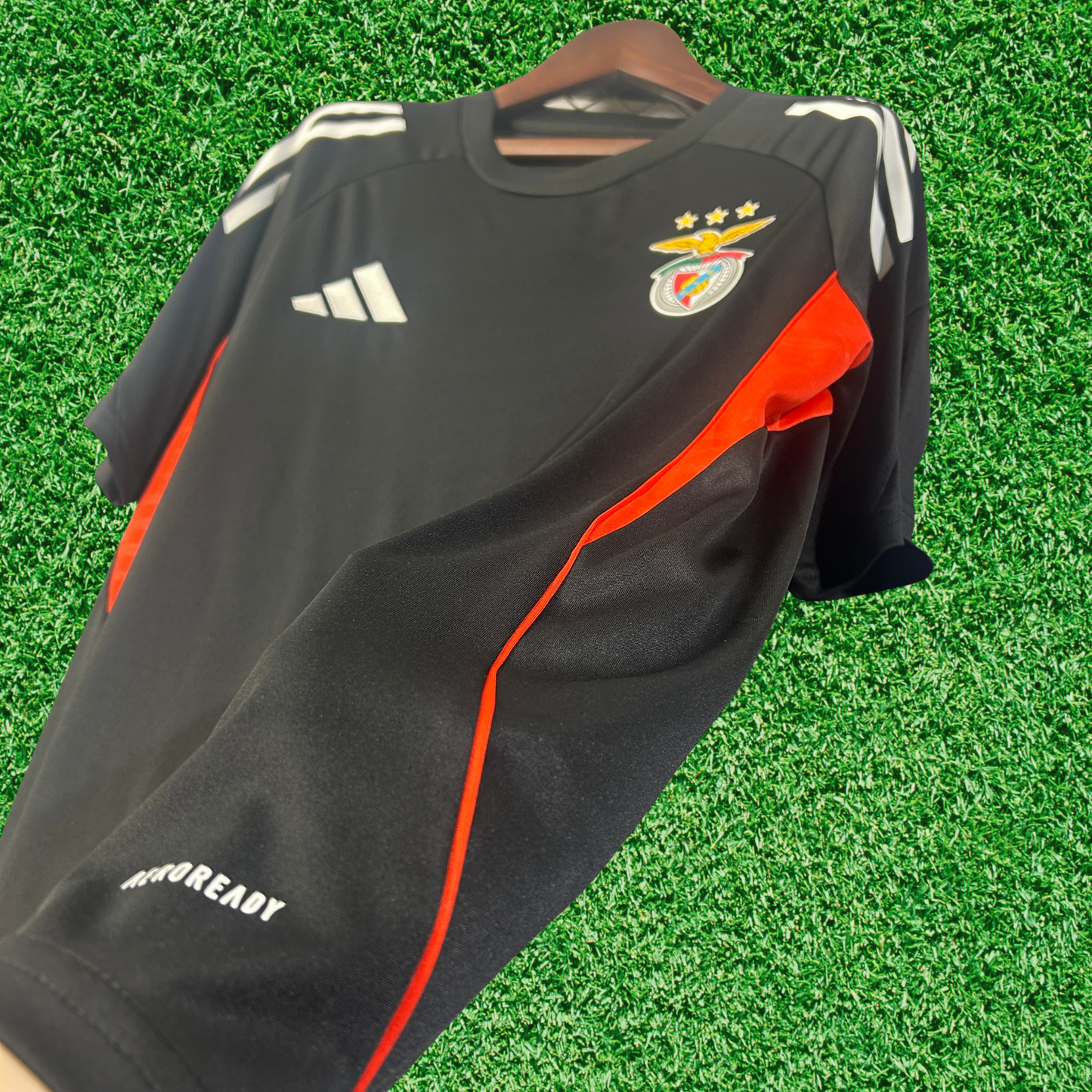 SL Benfica Training Shirt 25/26 Fan Version