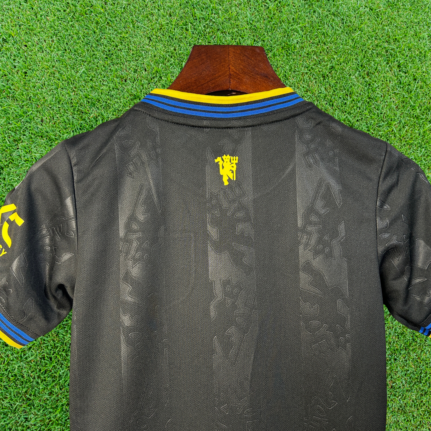 Kit infantil del Manchester United III 25/26 