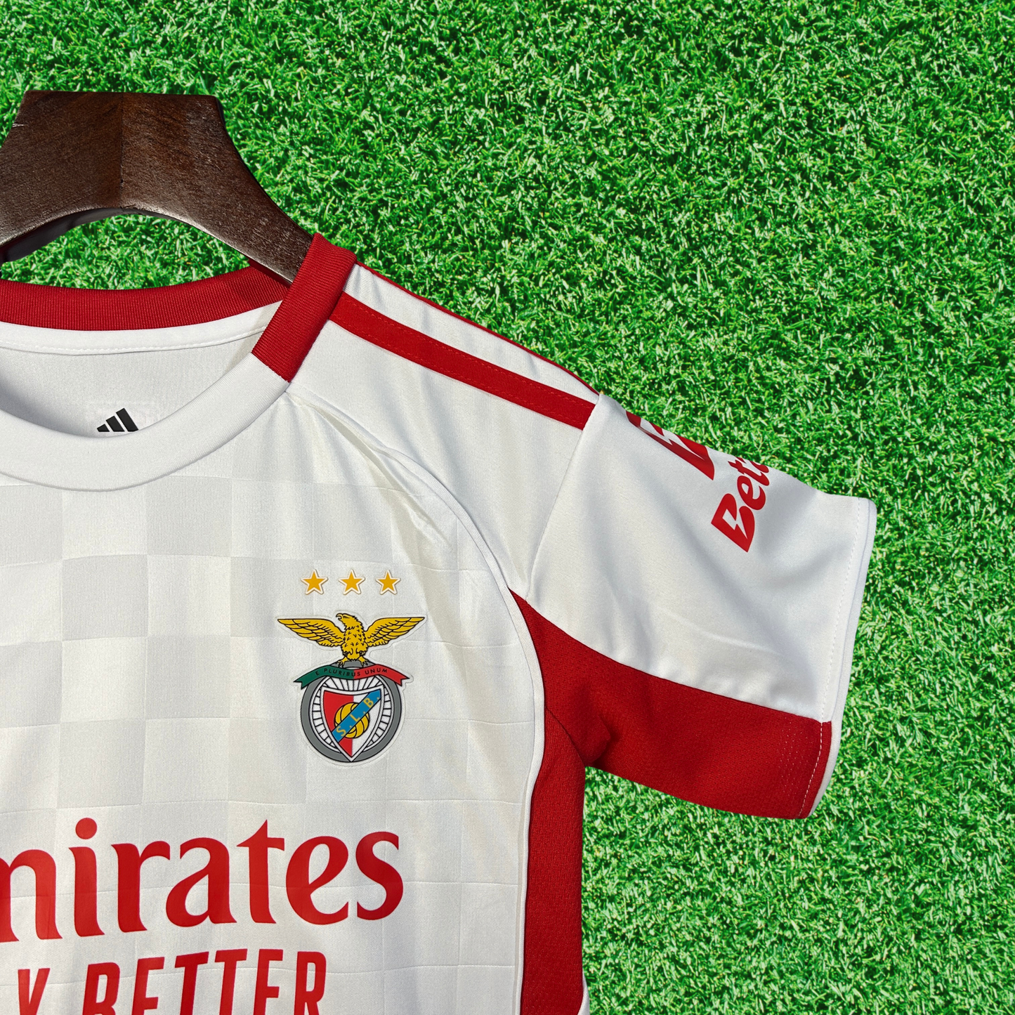 Tercera equipación del SL Benfica 25/26 para niños 