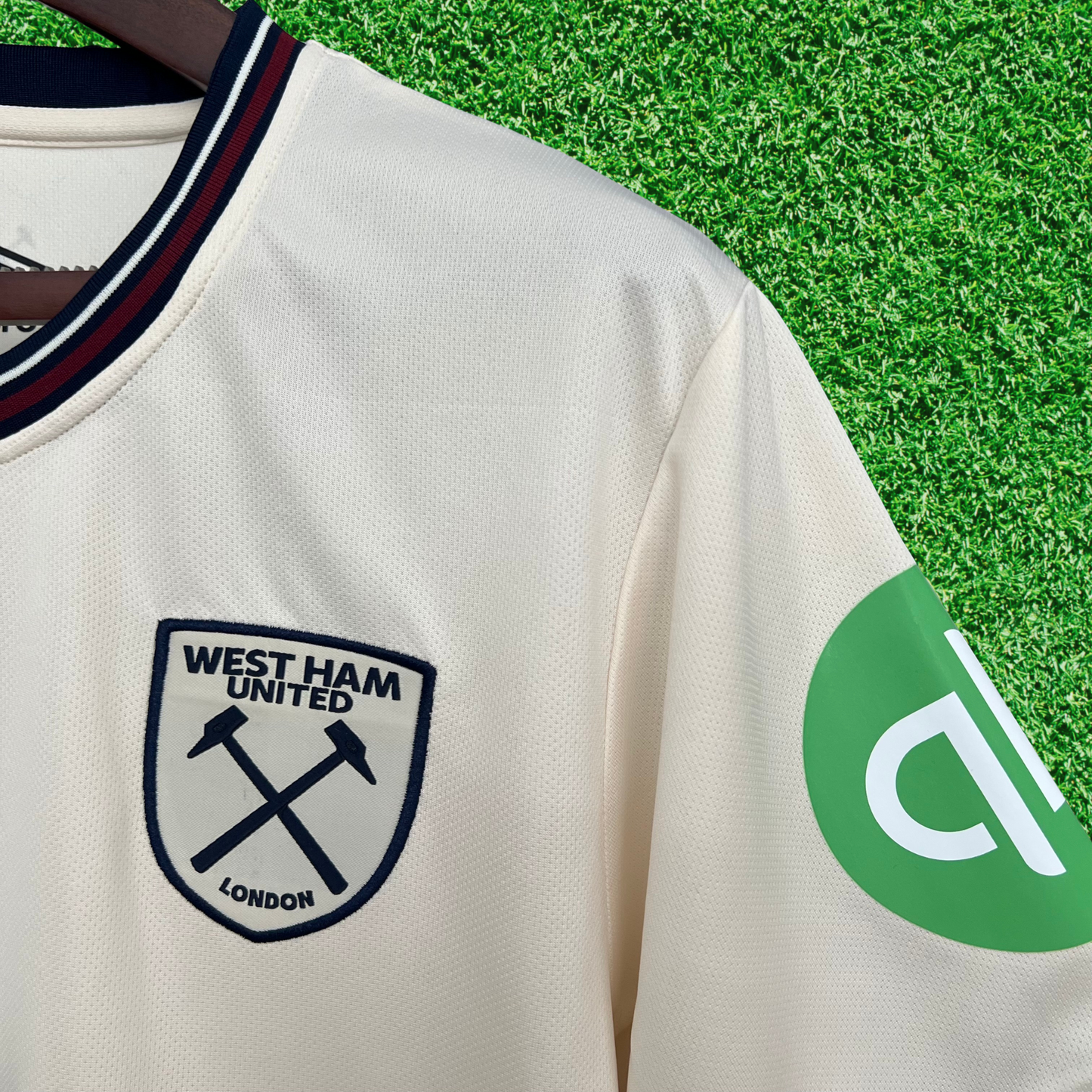 Camiseta de aficionado del West Ham United II 25/26 