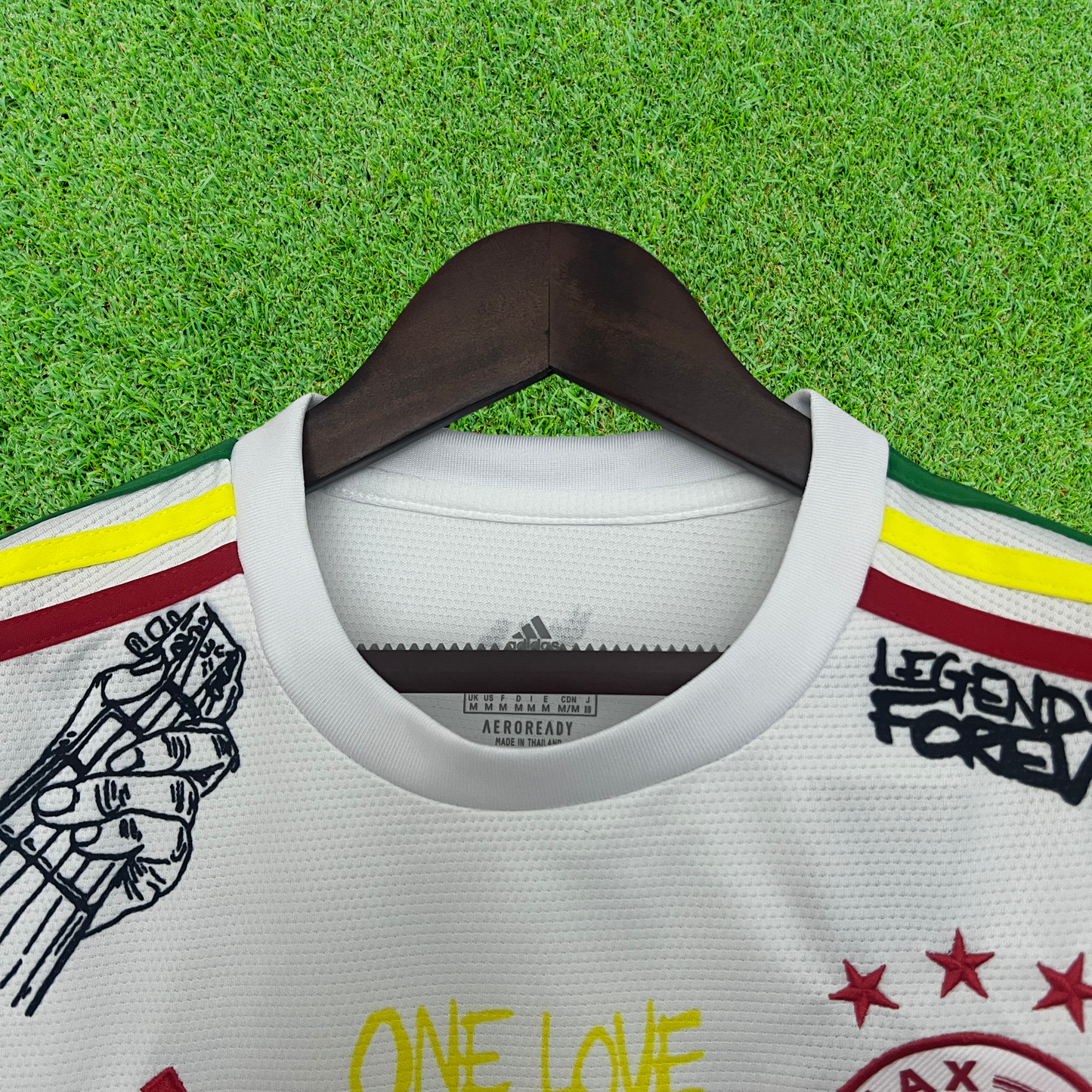 Camisa AFC Ajax Especial Bob Marley 25/26 Torcedor