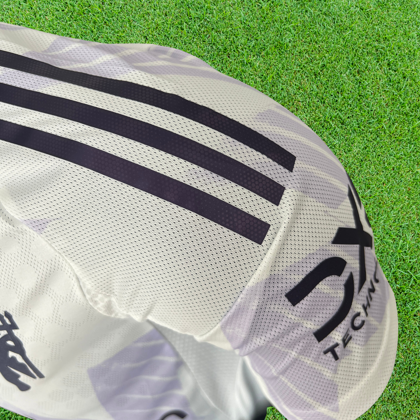 Camiseta visitante del Manchester United 25/26 Jugador 