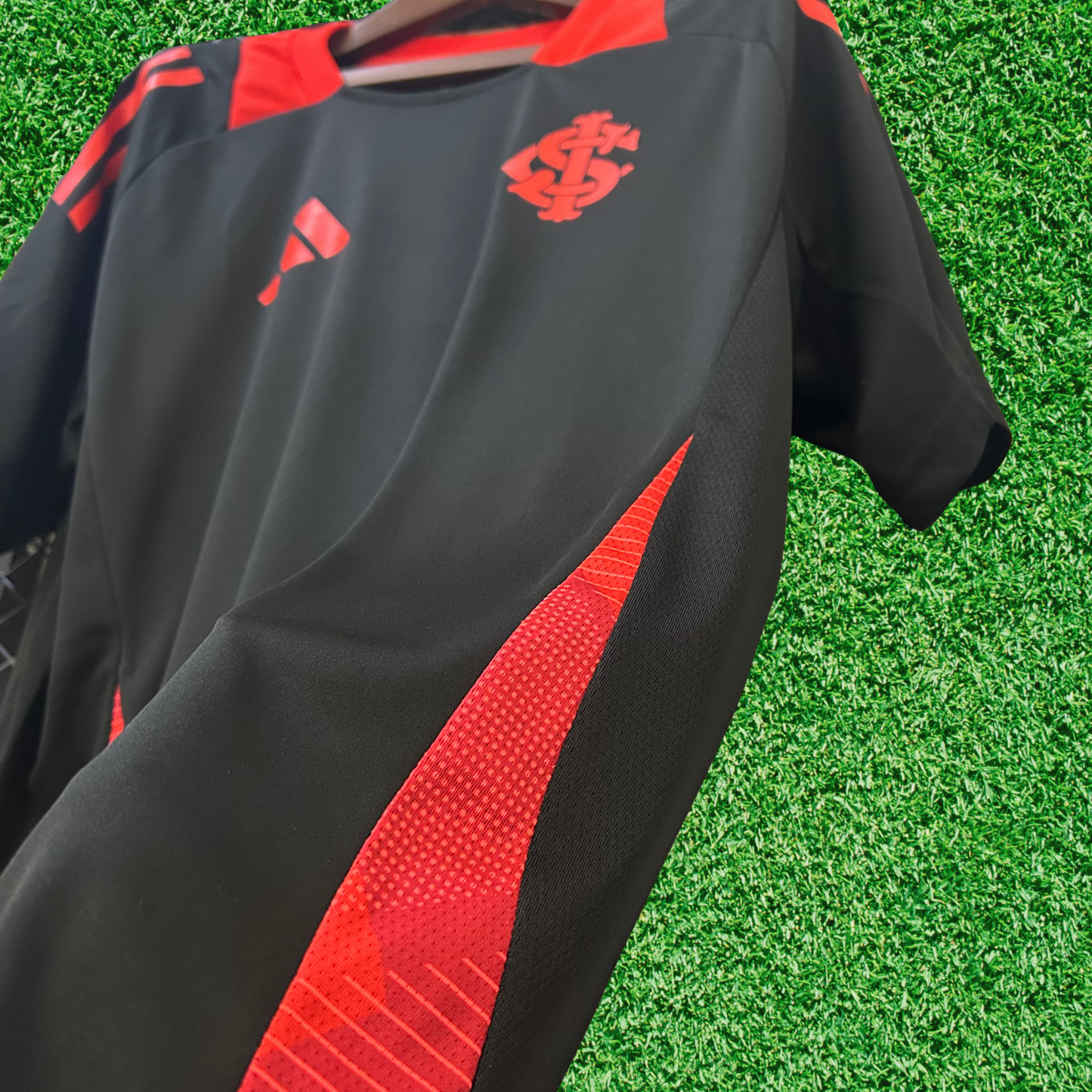 Internacional Training Jersey 25/26 Fan Version