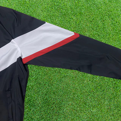 Chaqueta brasileña negra y blanca 