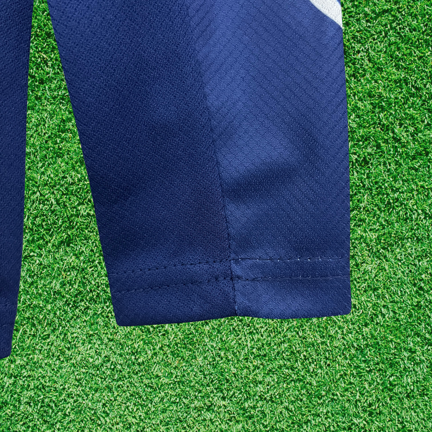 Kit infantil del Paris Saint-Germain FC (PSG) IIII 24/25 