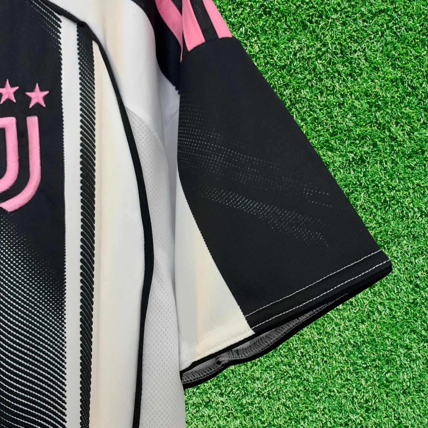 Juventus Home Jersey 25/26 Fan Version