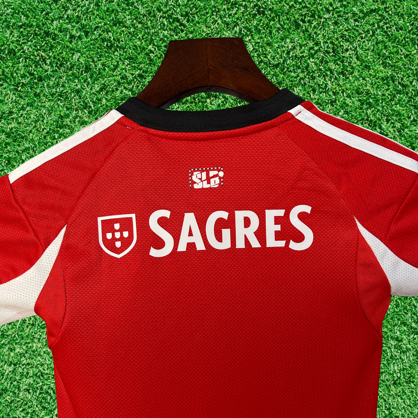 Kit SL Benfica I 25/26 Infantil