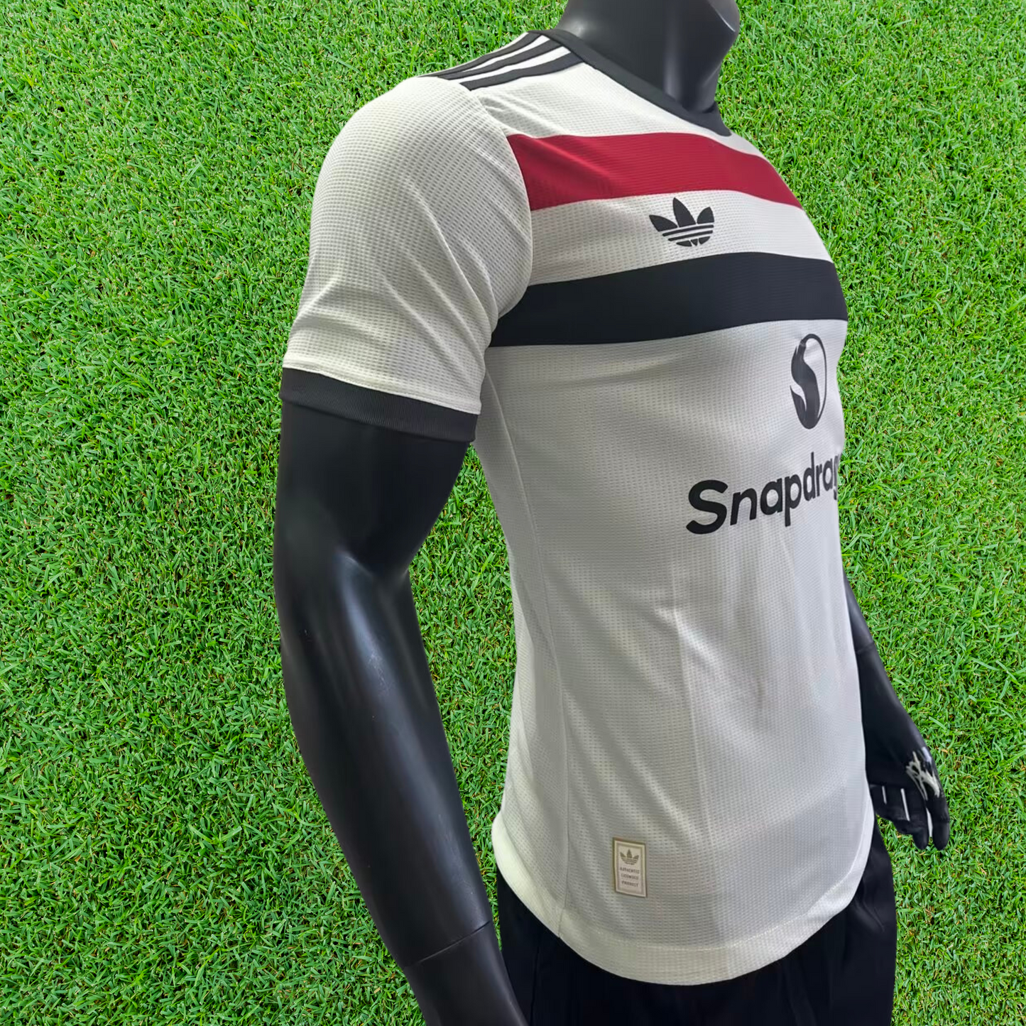 Camiseta de tercera equipación del Manchester United 24/25 