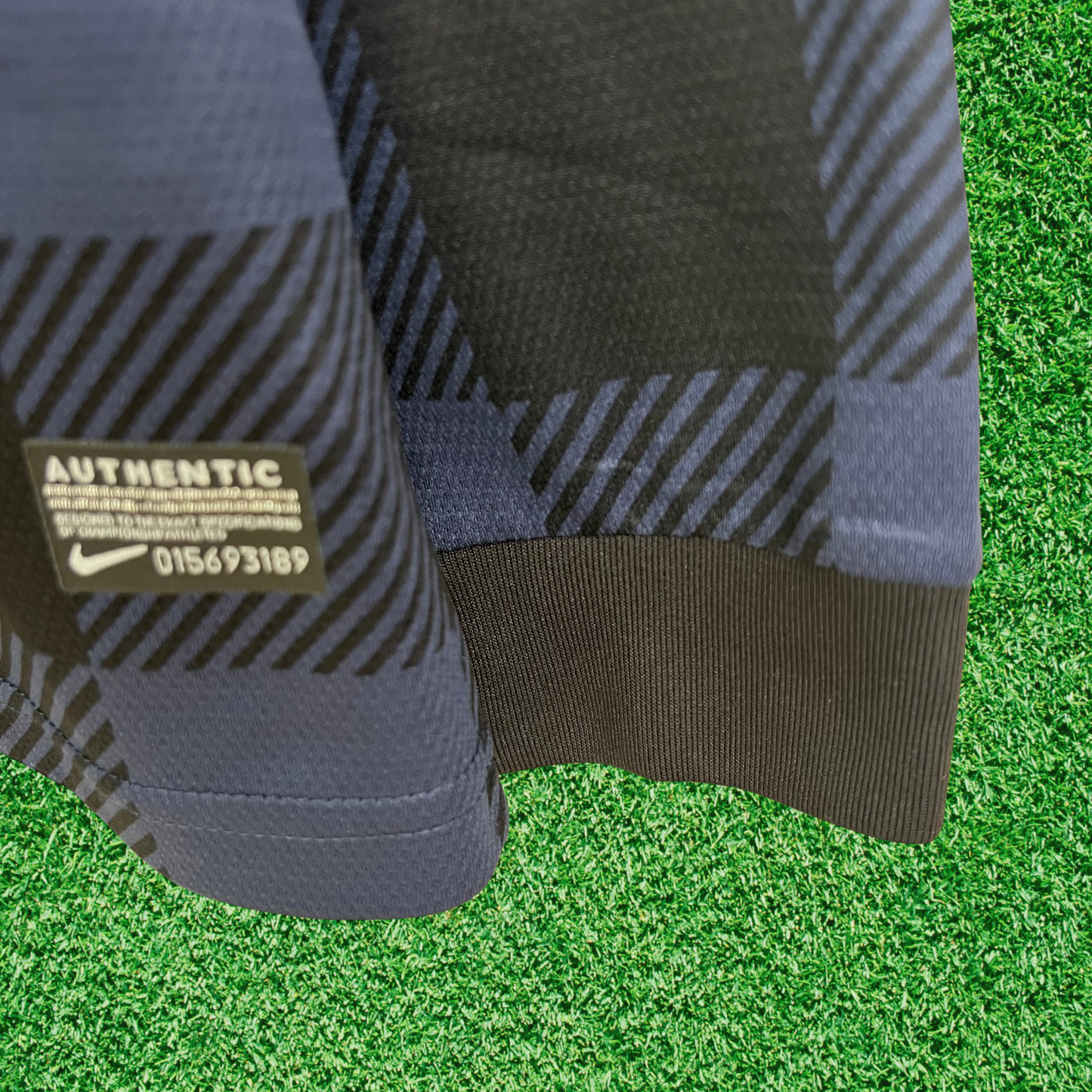 Camiseta de visitante del Manchester United 13/14 retro de manga larga