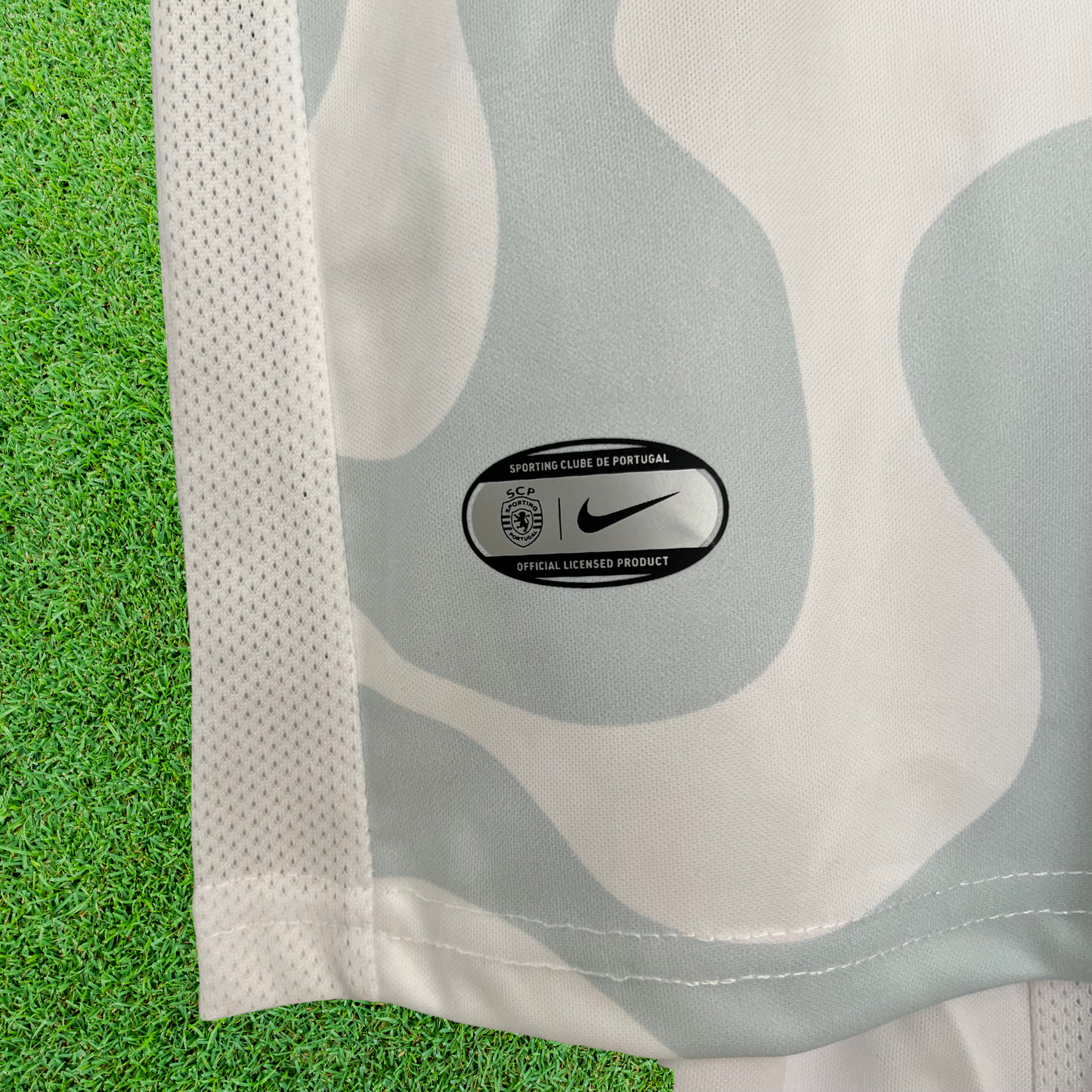Kit infantil Sporting CP II 25/26 