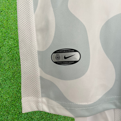 Kit infantil Sporting CP II 25/26 