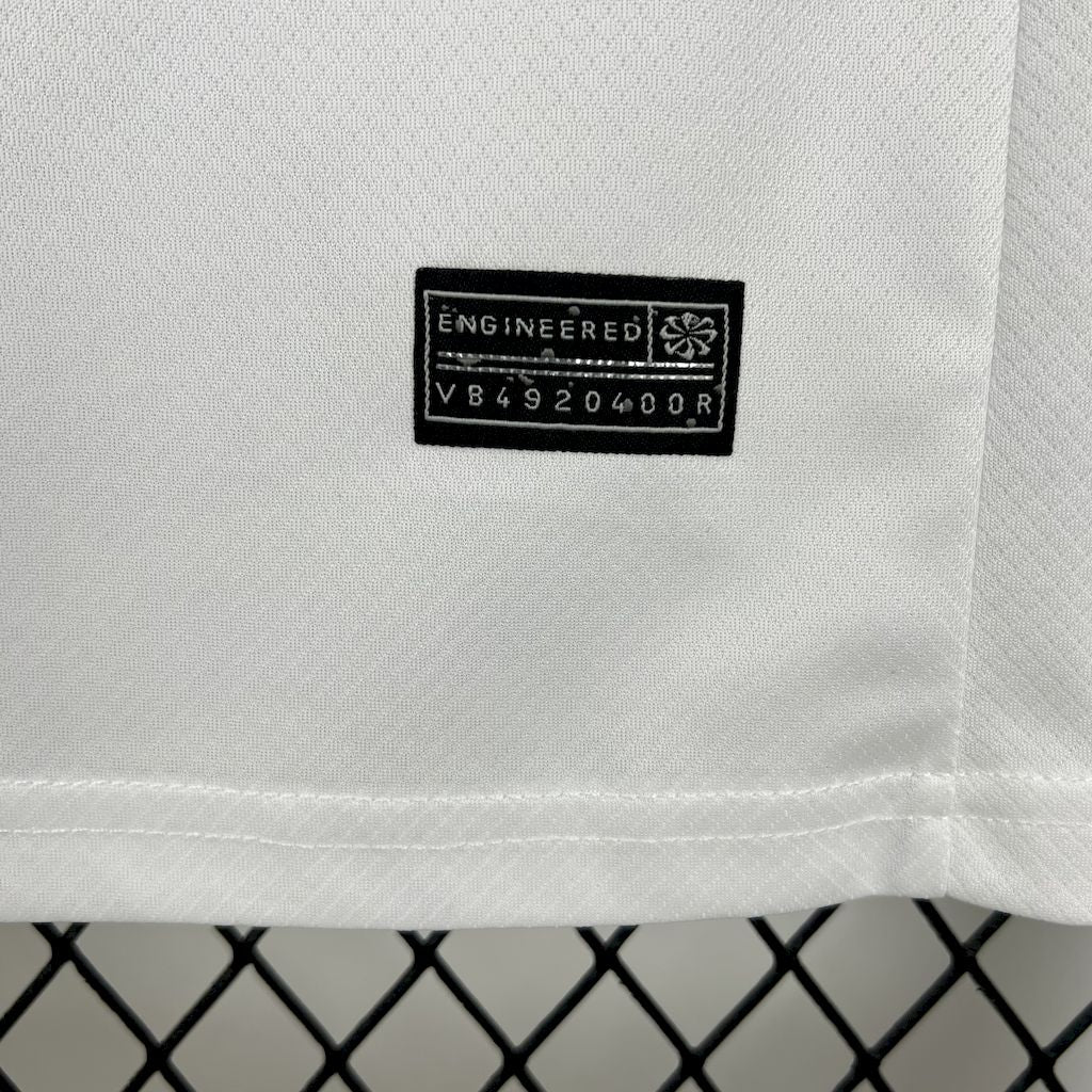 Kit de local para niños Pumas UNAM 2025/26 