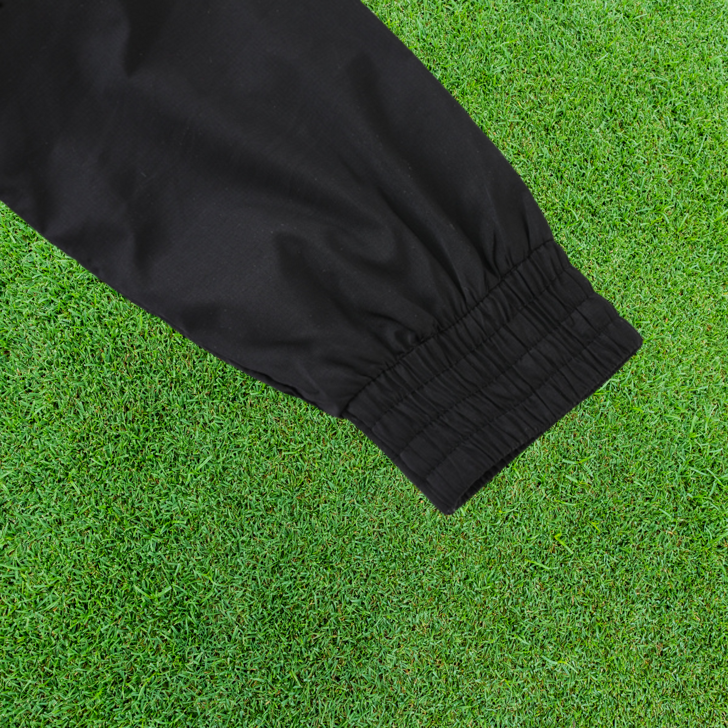 Chaqueta brasileña negra y blanca 