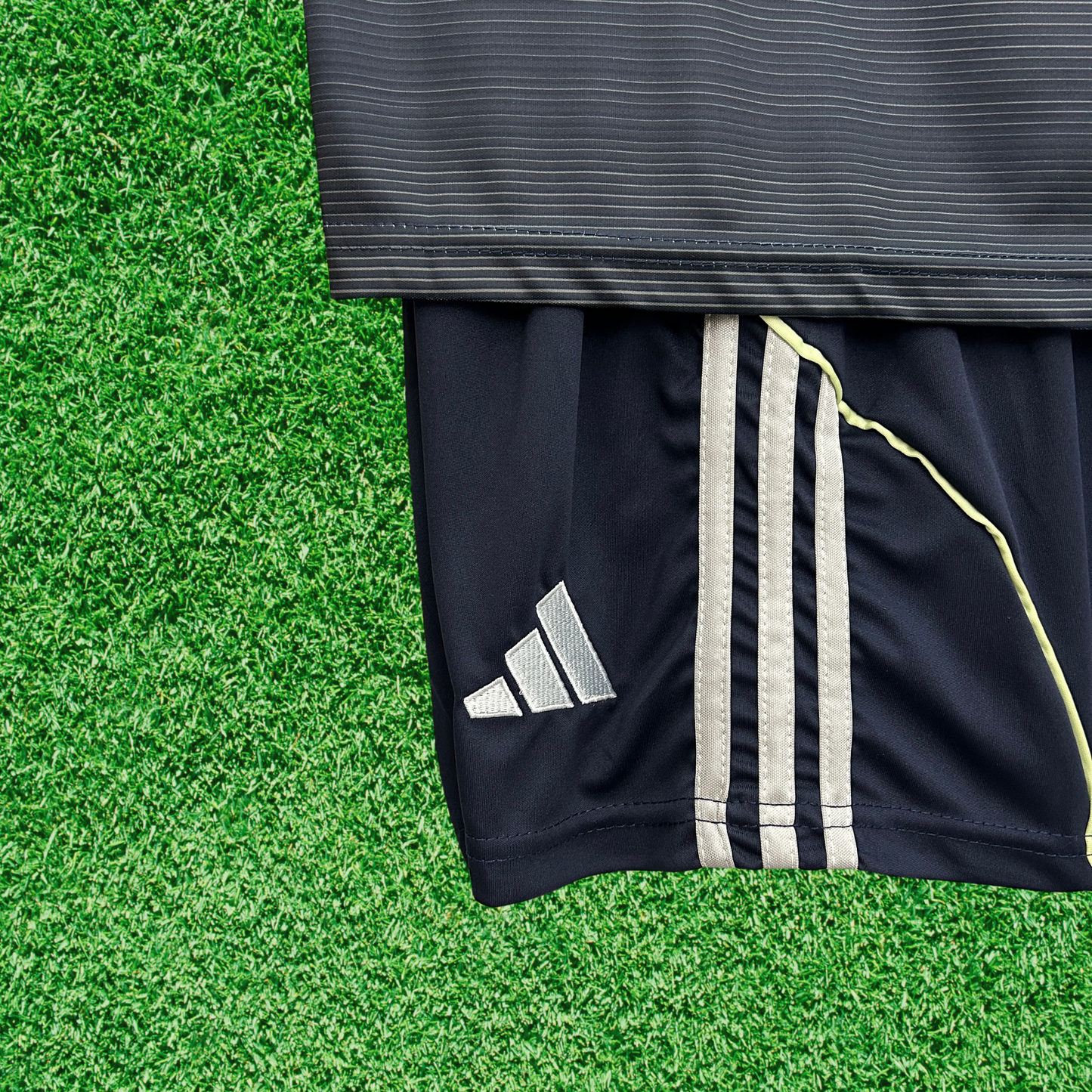 Kit Real Madrid II 25/26 Infantil