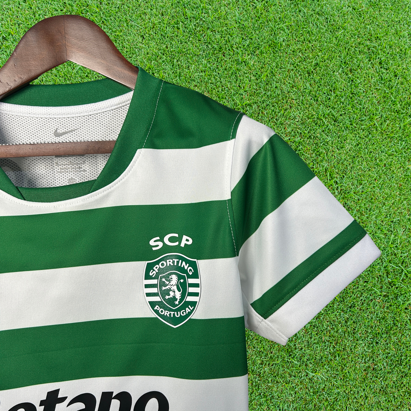 Camiseta local del Sporting CP 25/26, versión para aficionados para mujer 